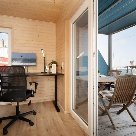 Hausboot Coworkingship Bateau-hôtel Burgtiefe auf Fehmarn