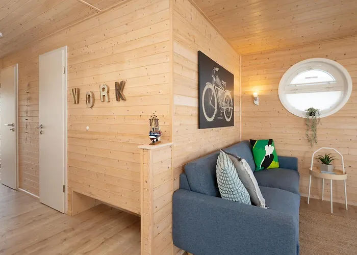 Bådhotel Hausboot Coworkingship Burgtiefe auf Fehmarn