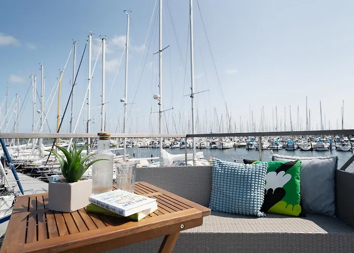 Bådhotel Hausboot Coworkingship *