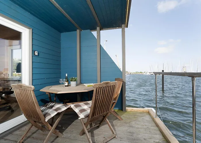 Hausboot Coworkingship